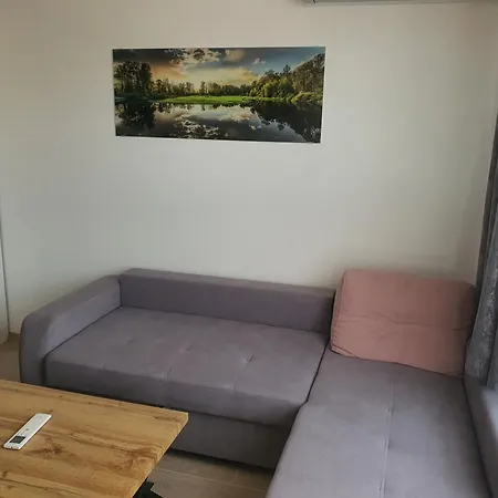 детелина апартамент- Free Underground Parking Lot Varna