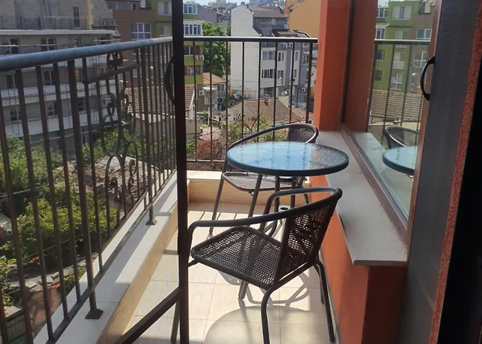 детелина апартамент- Free Underground Parking Lot *